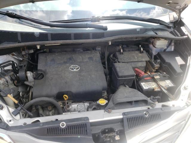 Photo 7 from auction – 2012 TOYOTA SIENNA XLE with VIN 5TDYK3DC9CS227806
