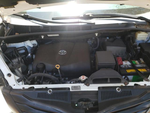 Photo 7 from auction – 2017 TOYOTA SIENNA with VIN 5TDZZ3DC2HS800553
