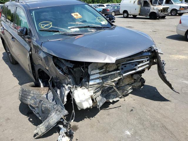 Photo 9 from auction – 2019 TOYOTA HIGHLANDER with VIN 5TDBZRFH9KS709249