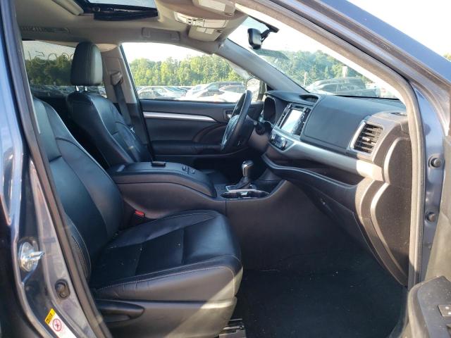 Photo 5 from auction – 2016 TOYOTA HIGHLANDER with VIN 5TDJKRFH2GS226578