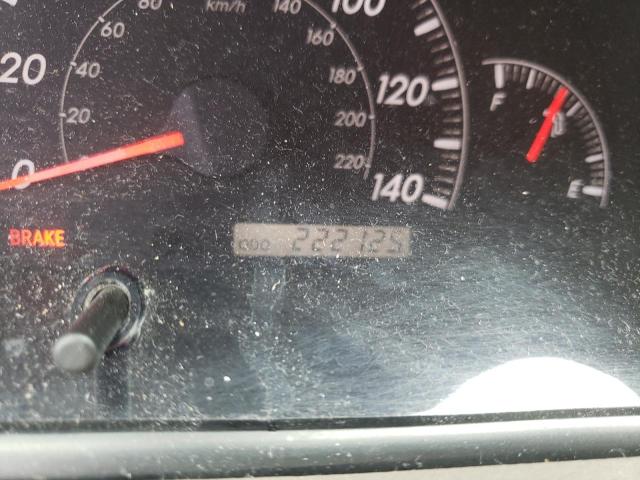 Photo 8 from auction – 2005 TOYOTA CAMRY LE with VIN 4T1BE30KX5U623800