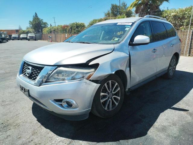 Photo 2 from auction – 2015 NISSAN PATHFINDER with VIN 5N1AR2MN4FC605279
