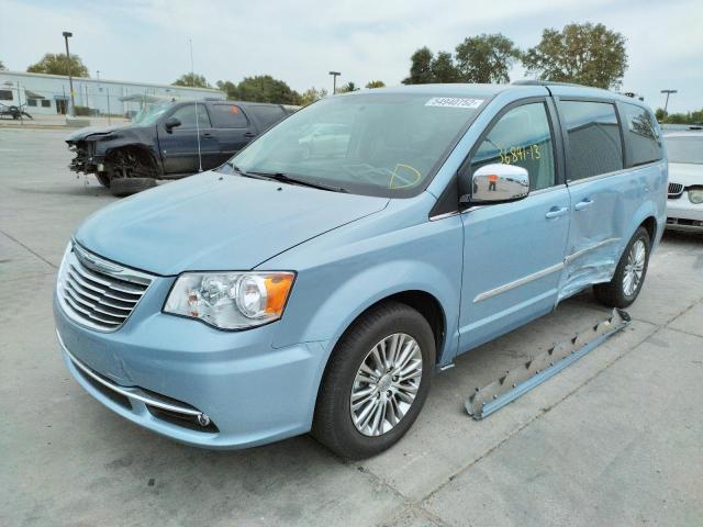 Photo 2 from auction – 2013 CHRYSLER TOWN & COU with VIN 2C4RC1CG2DR647203