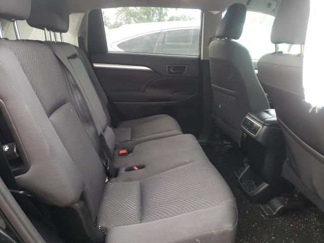 Photo 6 from auction – 2017 TOYOTA HIGHLANDER with VIN 5TDZARFH0HS032493