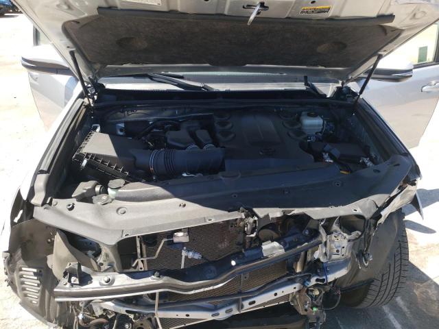 Photo 7 from auction – 2019 TOYOTA 4RUNNER SR with VIN JTEBU5JR3K5734365
