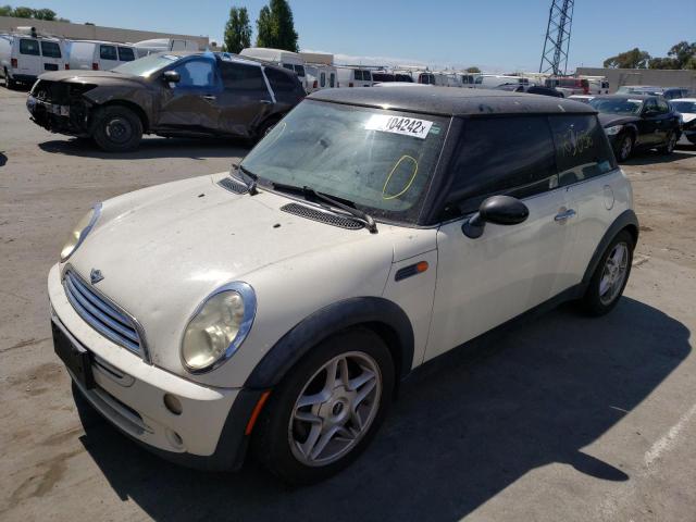 Photo 2 from auction – 2007 MINI COOPER with VIN WMWRC33485TJ64503