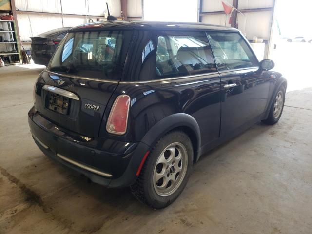 Photo 4 from auction – 2005 MINI COOPER with VIN WMWRC33435TC56380