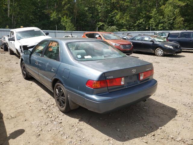 Photo 3 from auction – 2000 TOYOTA CAMRY with VIN 4T1BG22K5YU984681