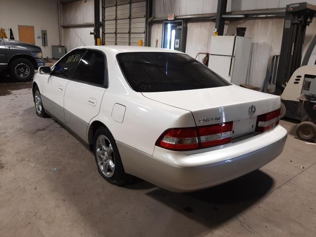 Photo 3 from auction – 2000 LEXUS ES 300 with VIN JT8BF28G5Y5082079