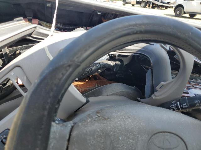 Photo 8 from auction – 2001 TOYOTA AVALON XL with VIN 4T1BF28B81U135080