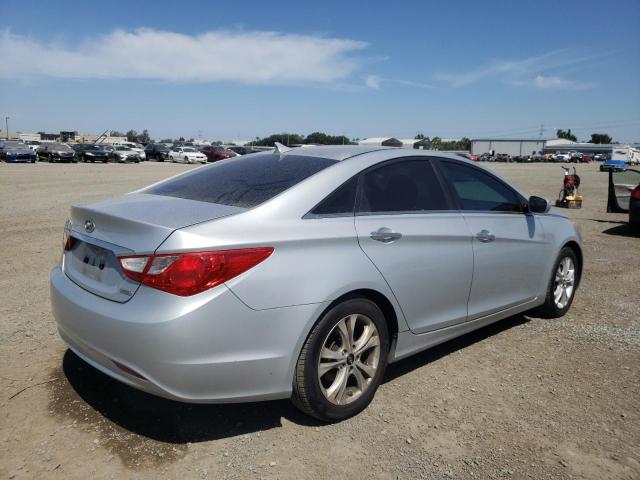 Foto 4 de la subasta – 2011 HYUNDAI SONATA SE con VIN 5NPEC4AC2BH299638