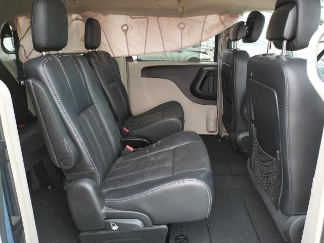 Photo 6 from auction – 2013 CHRYSLER TOWN & COU with VIN 2C4RC1CG2DR647203