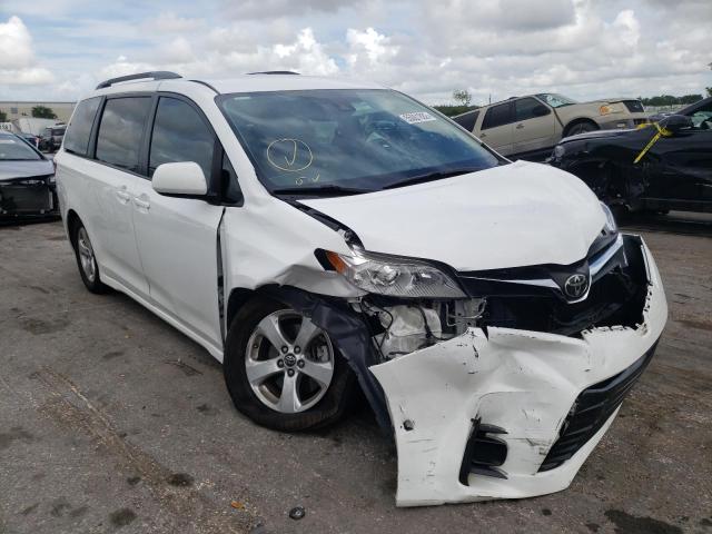 Photo 1 from auction – 2018 TOYOTA SIENNA LE with VIN 5TDKZ3DC0JS903638