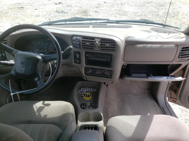 Photo 9 from auction – 2005 CHEVROLET BLAZER with VIN 1GNCT18X15K117911