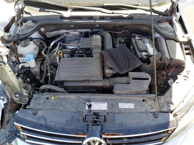 Photo 7 from auction – 2017 VOLKSWAGEN JETTA S with VIN 3VW2B7AJ5HM397293