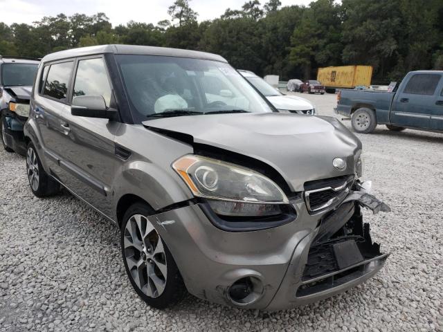 KIA SOUL + 2013 with VIN KNDJT2A6XD7598363 - Photo from auction