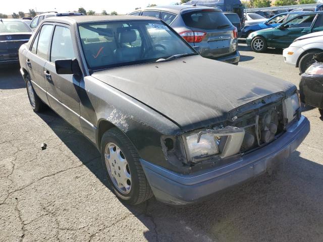 MERCEDES-BENZ 400 E 1992 with VIN WDBEA34E9NB661692 - Photo from auction