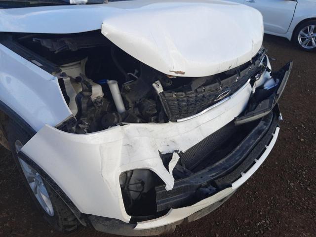 Photo 9 from auction – 2015 KIA SORENTO LX with VIN 5XYKT3A68FG630968