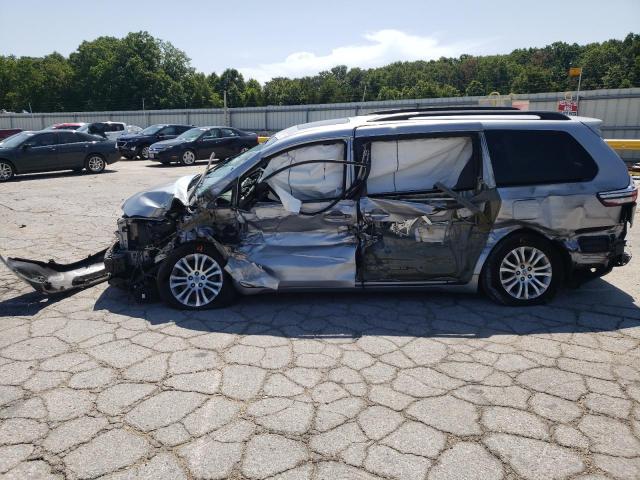 Photo 9 from auction – 2015 TOYOTA SIENNA XLE with VIN 5TDYK3DC6FS653263