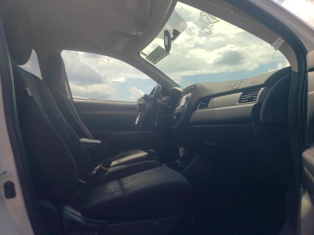 Photo 5 from auction – 2014 MITSUBISHI OUTLANDER with VIN JA4AD3A30EZ012083