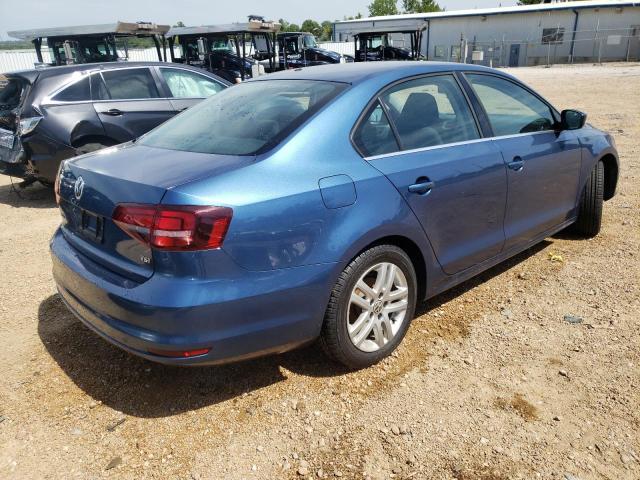 Photo 4 from auction – 2017 VOLKSWAGEN JETTA S with VIN 3VW2B7AJ1HM207621