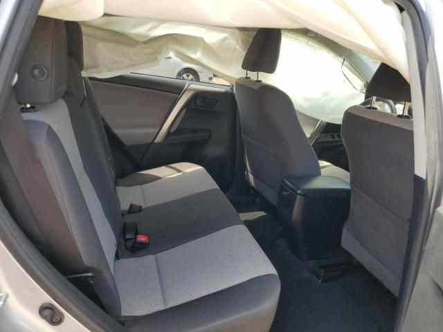 Photo 6 from auction – 2015 TOYOTA RAV4 LE with VIN JTMBFREVXFJ034756