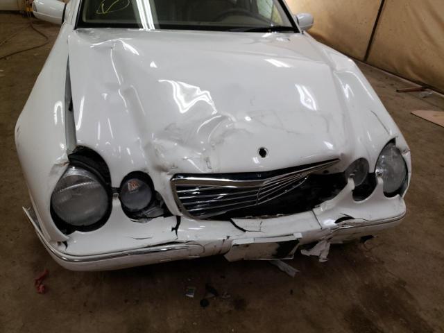 Photo 9 from auction – 2000 MERCEDES-BENZ E 320 with VIN WDBJF65J4YB113102
