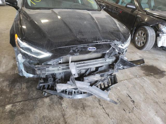Photo 9 from auction – 2017 FORD FUSION SE with VIN 3FA6P0HD0HR405256