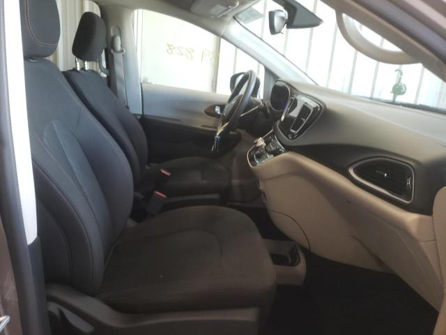 Photo 5 from auction – 2017 CHRYSLER PACIFICA T with VIN 2C4RC1DG1HR837031