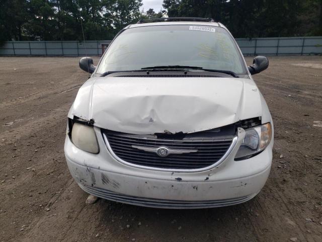 Photo 9 from auction – 2003 CHRYSLER TOWN & COU with VIN 2C4GP74L03R164785