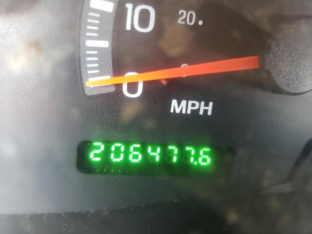 Photo 8 from auction – 2000 FORD F150 with VIN 1FTRX17W1YNA61729