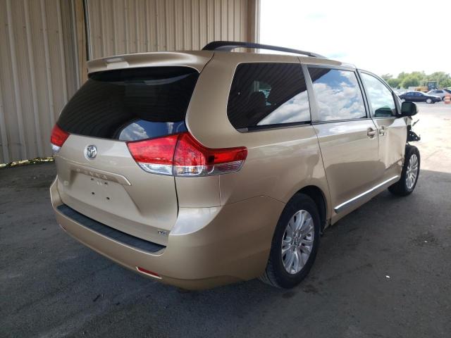 Photo 4 from auction – 2011 TOYOTA SIENNA XLE with VIN 5TDYK3DC1BS161556