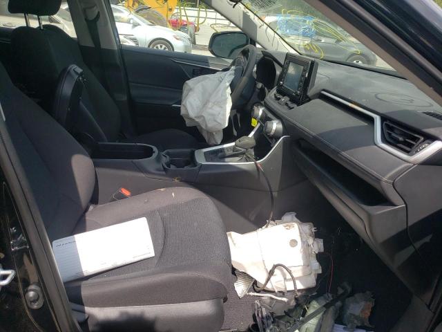 Photo 5 from auction – 2020 TOYOTA RAV4 LE with VIN 2T3F1RFV5LW105664