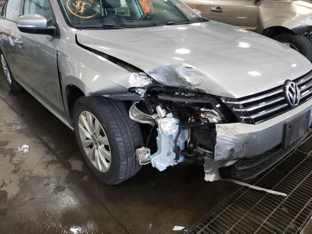 Photo 9 from auction – 2014 VOLKSWAGEN PASSAT S with VIN 1VWAT7A30EC085910