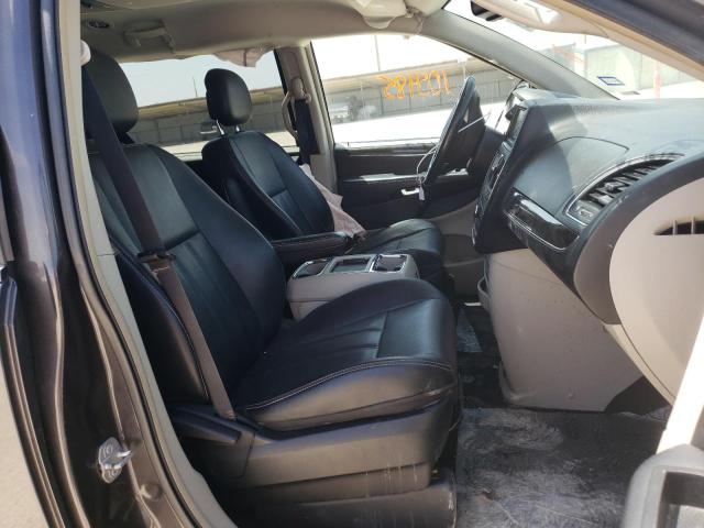 Photo 5 from auction – 2015 CHRYSLER TOWN & COU with VIN 2C4RC1BG6FR504923