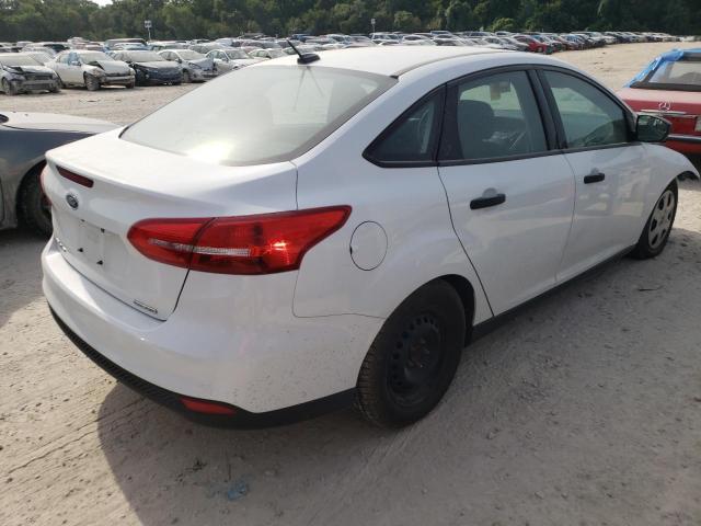 Photo 4 from auction – 2015 FORD FOCUS S with VIN 1FADP3E28FL375978