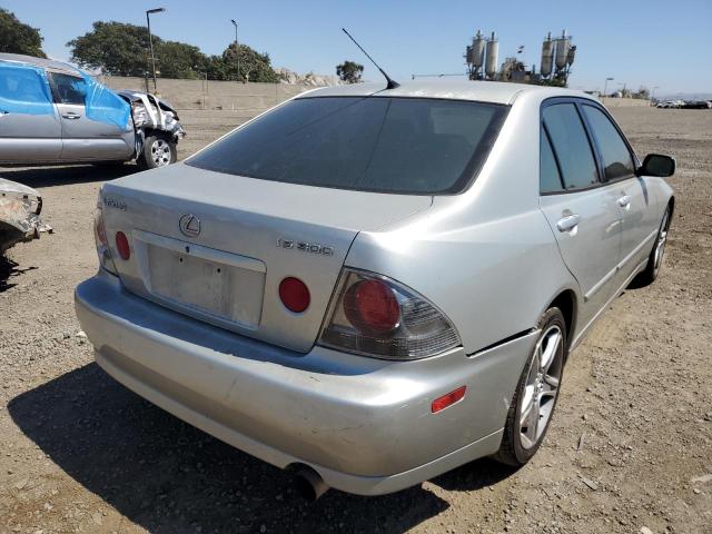 Photo 4 from auction – 2004 LEXUS IS 300 with VIN JTHBD192440093844