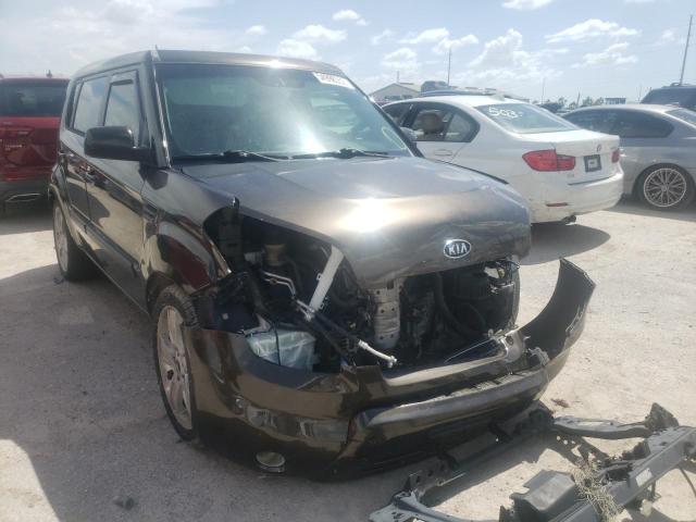 KIA SOUL + 2011 with VIN KNDJT2A23B7316798 - Photo from auction
