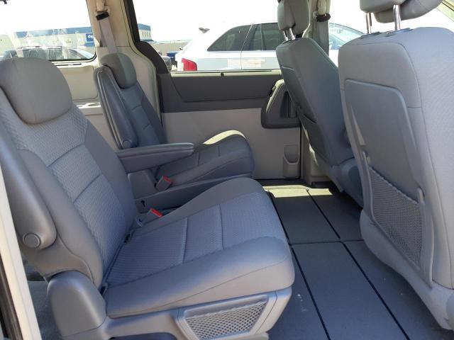 Photo 6 from auction – 2010 CHRYSLER TOWN & COU with VIN 2A4RR5DX4AR359631