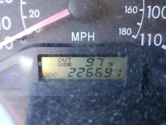 Photo 8 from auction – 2004 TOYOTA COROLLA CE with VIN JTDBR32E542047365