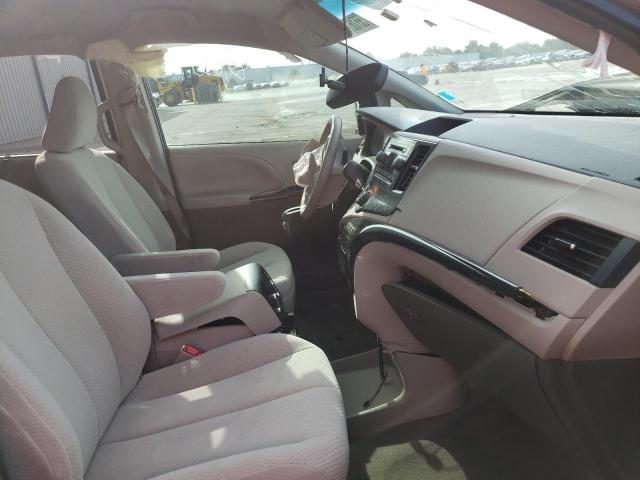 Photo 5 from auction – 2014 TOYOTA SIENNA LE with VIN 5TDKK3DC1ES460605