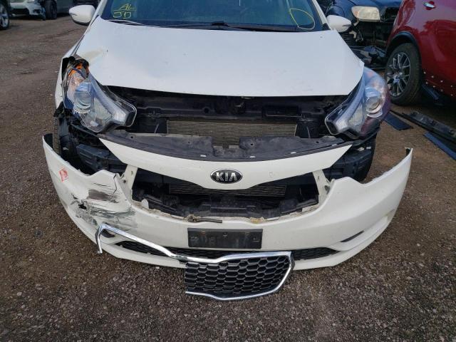 Photo 9 from auction – 2016 KIA FORTE EX with VIN KNAFX5A85G5450129