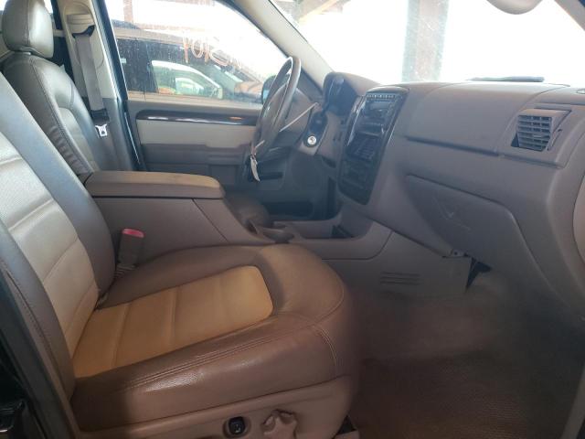Photo 5 from auction – 2004 FORD EXPLORER E with VIN 1FMZU64K04UC25068