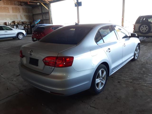 Photo 4 from auction – 2013 VOLKSWAGEN JETTA TDI with VIN 3VWLL7AJ3DM226506