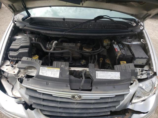 Photo 7 from auction – 2005 CHRYSLER TOWN & COU with VIN 2C4GP64L25R474420