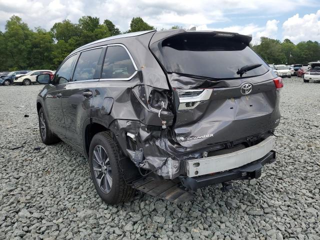 Photo 3 from auction – 2018 TOYOTA HIGHLANDER with VIN 5TDKZRFH7JS288002