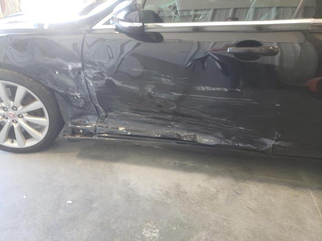 Photo 9 from auction – 2014 JAGUAR XF with VIN SAJWA0EX2E8U14436