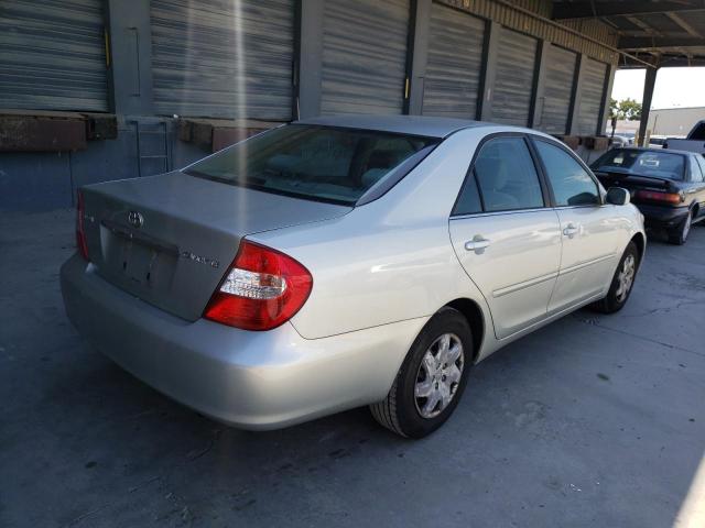 Photo 4 from auction – 2002 TOYOTA CAMRY LE with VIN JTDBE32K520112418