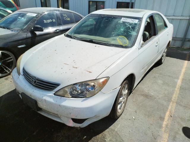 Photo 2 from auction – 2005 TOYOTA CAMRY LE with VIN JTDBF30K250166733