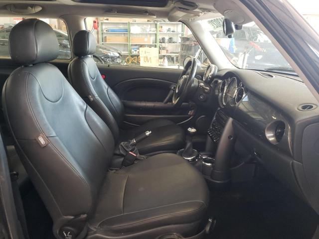 Photo 5 from auction – 2005 MINI COOPER with VIN WMWRC33435TC56380